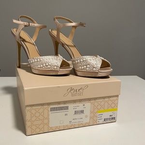 Jewel by Badgley Mischka